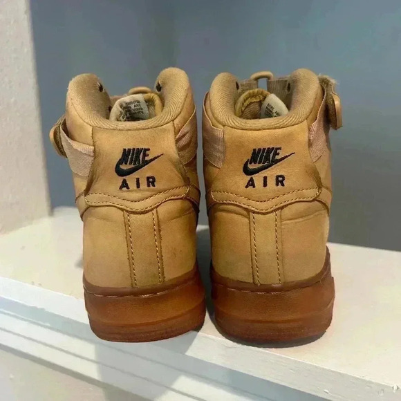 NIKE Air Force 1’s Flax ‘Wheat’ High Sz: 5Y Youth / 6.5 Womens #807617-200 - Picture 8 of 9